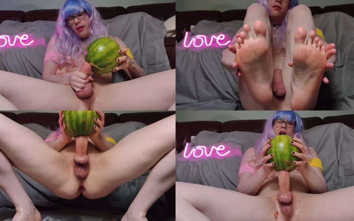 Erikka Love: Fucking a Watermelon
