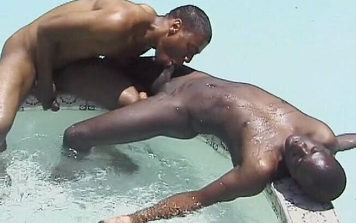 Bareback TV: Black homosexuals slamming passionately in the swimming pool