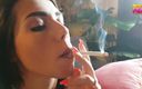 Smokin Fetish: Her beauty face on cam