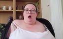 SSBBW Lady Brads: Eating cake and jiggling this massive belly